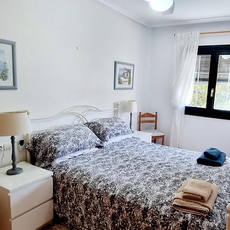 Sheron'S Apartment 洛斯阿尔卡萨雷斯 客房 照片