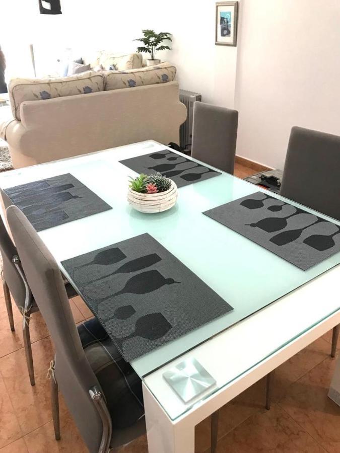 Sheron'S Apartment 洛斯阿尔卡萨雷斯 外观 照片