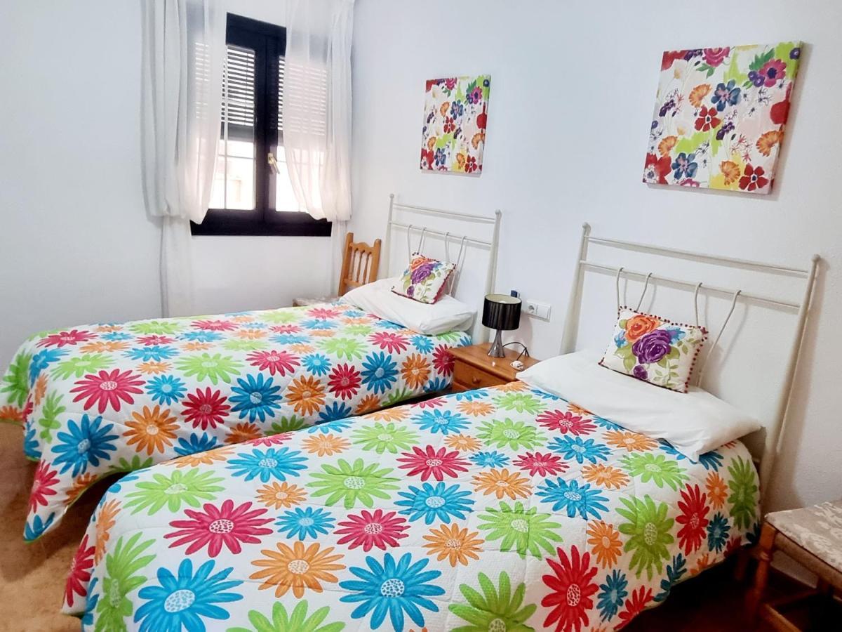 Sheron'S Apartment 洛斯阿尔卡萨雷斯 外观 照片