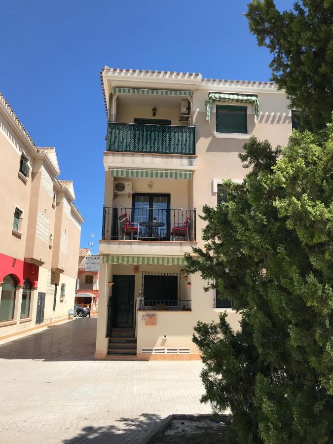 Sheron'S Apartment 洛斯阿尔卡萨雷斯 外观 照片